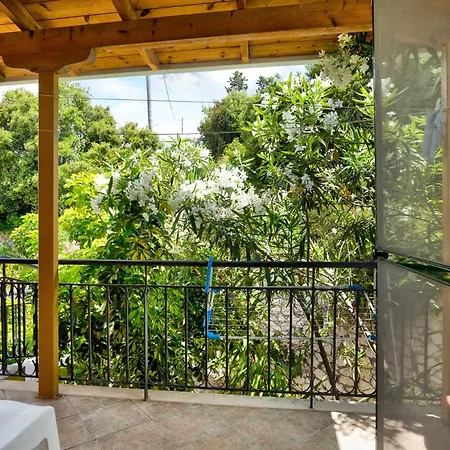Vardia A Apartment